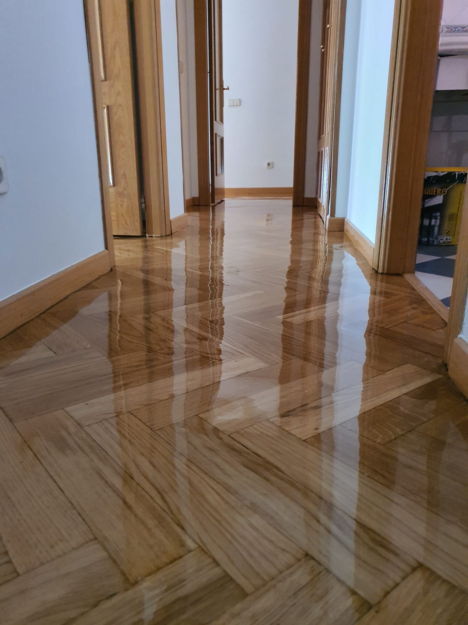 Especialistas en barniz para tarimas flotantes y parquet